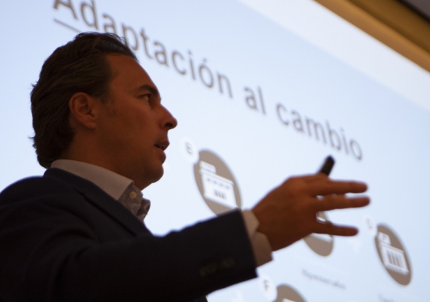 ENAE Alumni organiza una conferencia con Dimas Gimeno, Expresidente de El Corte Inglés