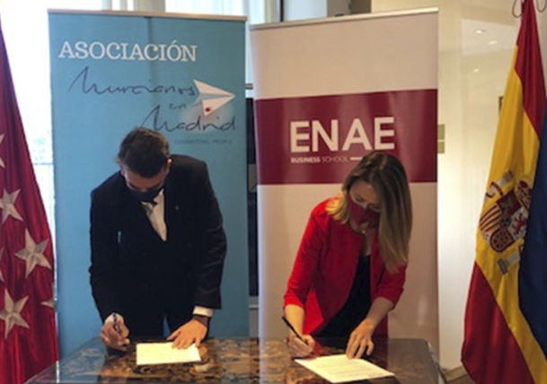 ENAE y ASMUMAD fomentan los vínculos directivos entre Murcia y Madrid a través de un nuevo convenio de colaboración