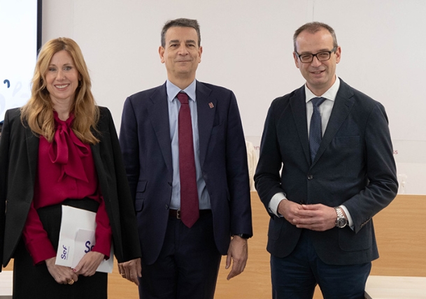 El consejero de Educación y la directora general del SEF visitan ENAE Business School 
