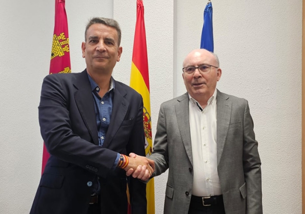 ENAE renueva su convenio con Cáritas Región de Murcia para forjar un futuro de oportunidades y solidaridad 