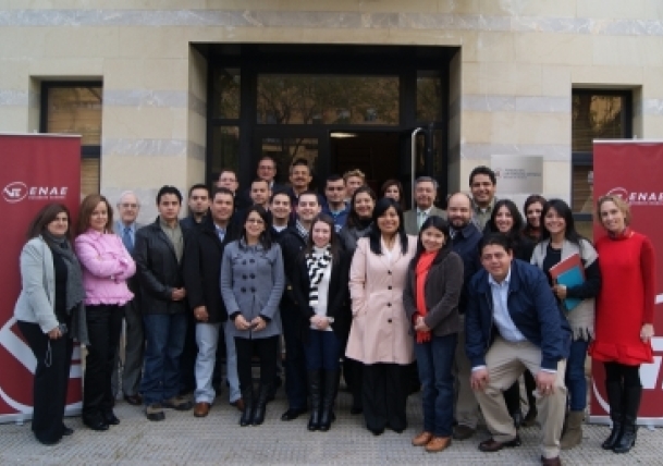 ENAE Business School entrega los diplomas a sus alumnos internacionales